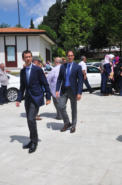 İZER, VEDAT LODRİK 