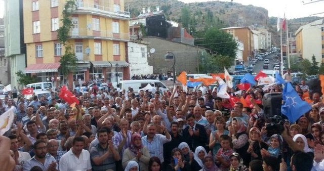 ABDULLAH GÜL İLE TANIŞTI - 11'inci Cumhurbaşkanı Abdullah Gül ile 1980'li yıllarda tanıştı ve dostlukları ilerledi.