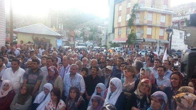 Doçentlik unvanını aldı ve Marmara Üniversitesi Uluslararası İlişkiler Bölümü'nde öğretim üyesi oldu. Silahlı Kuvvetler ve Harp Akademileri'nde ders verdi. -