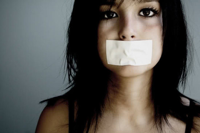 Sarımsak, soğan ve baharattan kaçınılmalıdır ya da bu gıdalar pişirerek tüketilmelidir