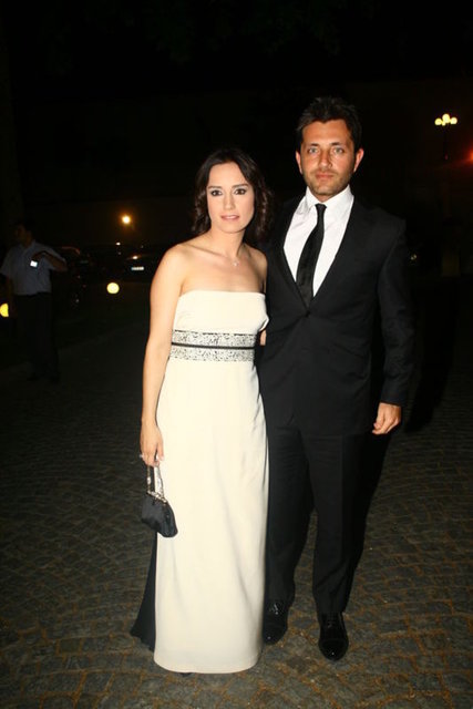 BURAK ÖZTARHAN ,  NAZLI ÇELİK 