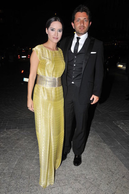 BURAK ÖZTARHAN ,  NAZLI ÇELİK 