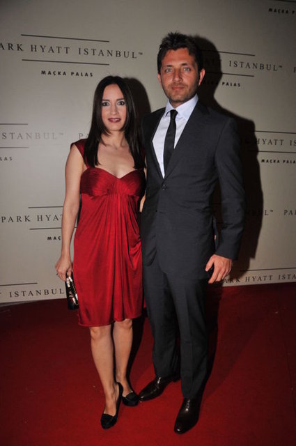 BURAK ÖZTARHAN ,  NAZLI ÇELİK 
