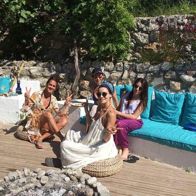 Mahidevran Sultan'dan ilgi çeken pozlar