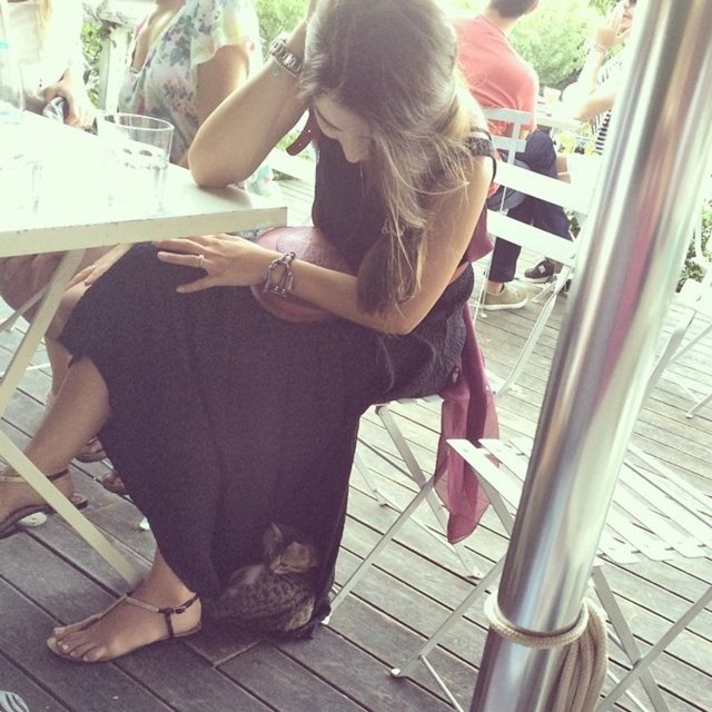 Mahidevran Sultan'dan ilgi çeken pozlar