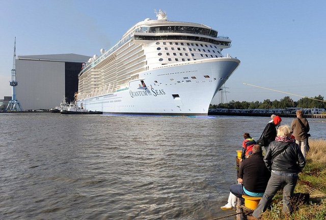 Kasım ayında Çin'in Şanghay, Hong Kong, Şiamen ve Tianjin limanları arasında sefere başlayacak olan "Quantum of the Seas" (Denizlerin Kuantumu) adı verilen gemi, 18 katlı ve 4 bin 180 yolcu kapasiteli.