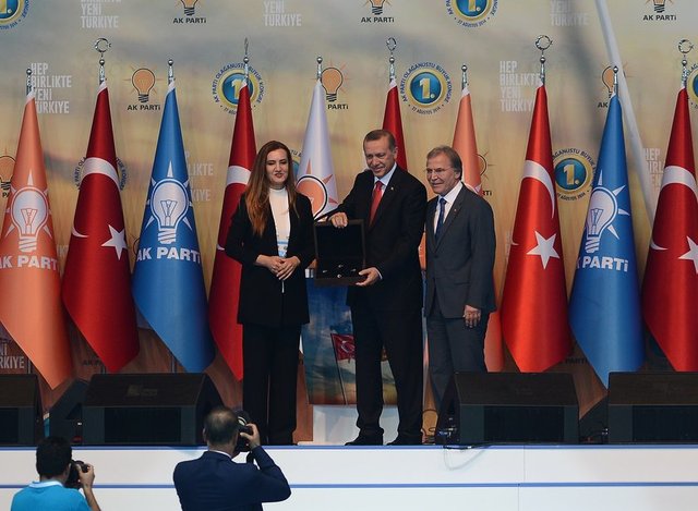 Bazı katılımcılar ise gözyaşlarını tutamadı.