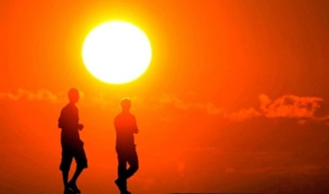 Kavurucu sıcağa ve yüksek neme rağmen yaz mevsiminde kalp hastalarının morallerinin yükseldiği ve hastaların kendilerinde daha fazla efor sarf etme gücü buldukları bir gerçek