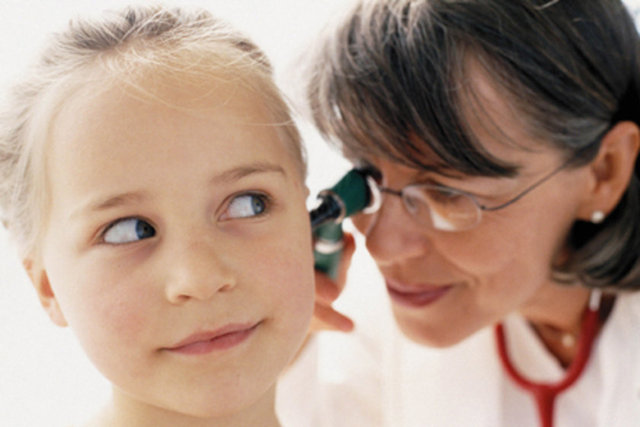 Kulak çubukları mantara neden olabiliyor.