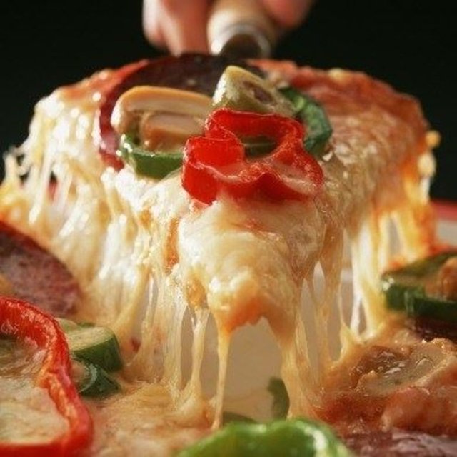 Herkes makarna ve pizza sever ancak bunlar beyaz işlenmiş unla yapılmışsa, bizim yasaklı gıdalarımız arasında yer alacaklardır.