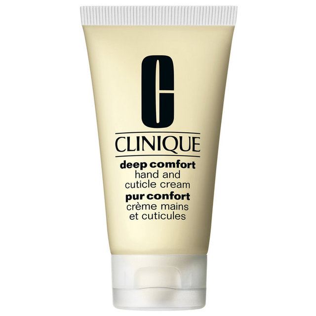 Clinique Deep Comfort, elleri 12 saat boyunca nemli ve yumuşak tutar. Zengin, besleyici içerikli krem cildin nem bariyerini çevresel zararlı etkenlere karşı korur. Tırnak ve tırnak eti bakımı yapar. Fiyatı 69 TL.