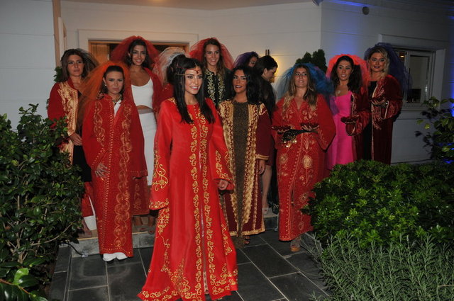 "Bazıları hayatta çok neslisah alkoclar bizim gibiler hep özge"