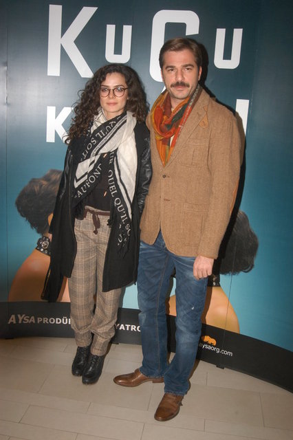 "Engin Altan'la Neslişah Alkoçlar'ın instagram yorumlarını okuyup eğleniyorum resmen"