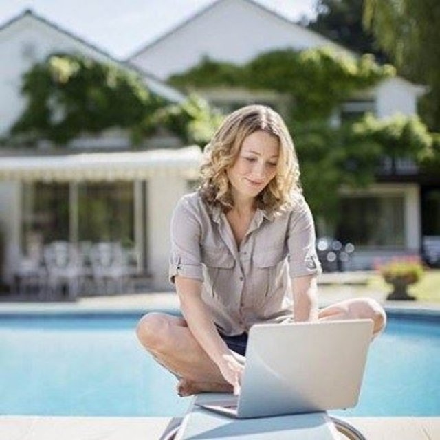 Eğer gerçekten tatil yapmayı beceremiyorsanız, tatilde bile çalışıyorsanız, o zaman yorgunluğunuz hiç bitmeyecek demektir. Molaların ne kadar gerekli olduğunu unutmayın.