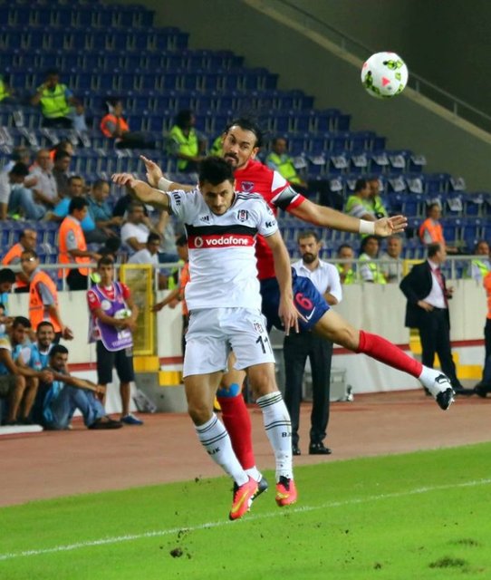 Beşiktaş , 2014-2015 sezonunu Mersin İdmanyurdu deplasmanında açtı.