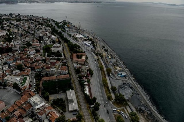 AA ekibine hem şantiye girişi öncesinde hem de "Tırtıl"daki sığınma odasında olağanüstü bir durumda ne yapılması gerektiği konusunda eğitim verildi.