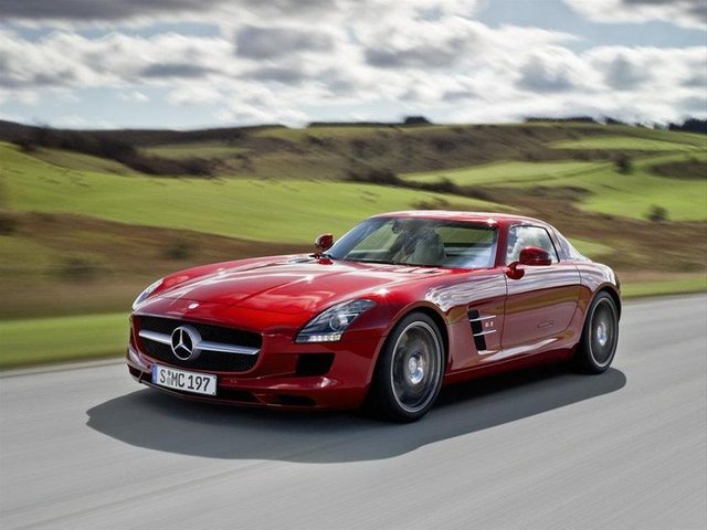 Ashley Cole - Mercedes Benz Sls Amg