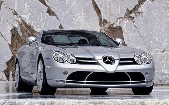 William Gallas - Mercedes Benz SLR