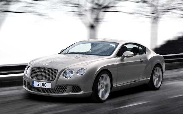 Mario Balotelli - Bentley Continental