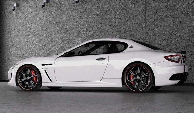 Lionel Messi - Maserati GranTurismo MC Stradale