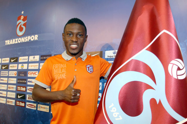 Trabzonspor, Spartak Moskova'dan transfer ettiği Majeed Waris ile 4 yıllık sözleşme imzaladı.