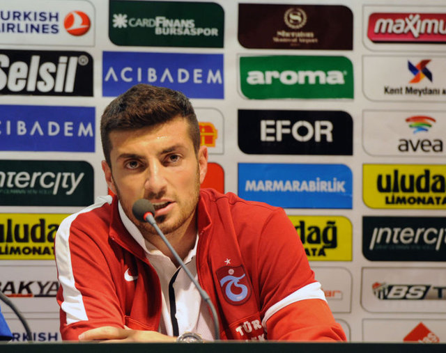 Trabzonspor, Kadir Keleş'i bir yıllığına Akhisar Belediyespor'a kiraladı.