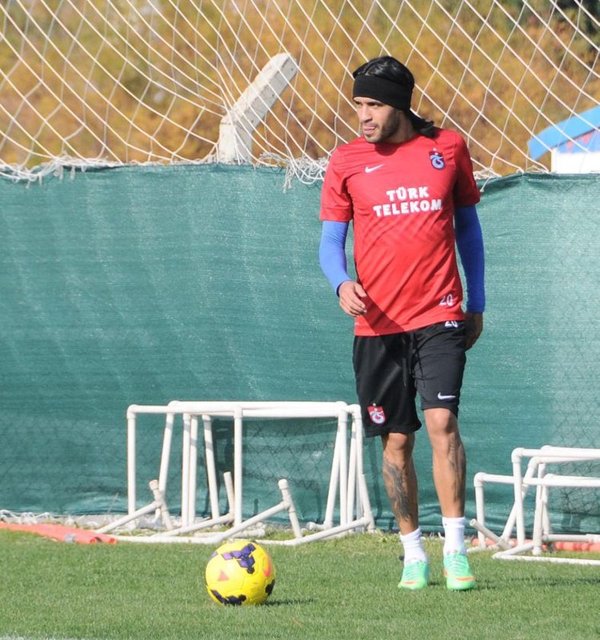 Trabzonspor'da Gustavo Colman'ın sözleşmesi karşılıklı olarak feshedilecek.