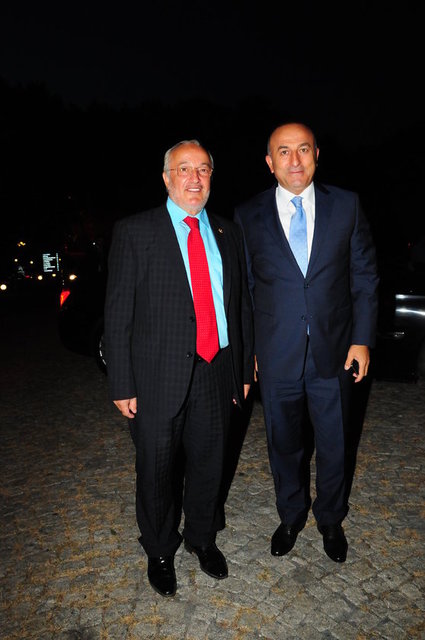 NUSRET BAYRAKTAR, MEVLÜT ÇAVUŞOĞLU
