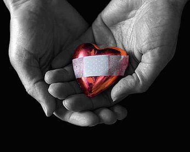 Yapılan arama: Kırılan bir kalp nasıl tamir edilir? - Ayda kaç kez aranıyor: Ortalama 10 bin