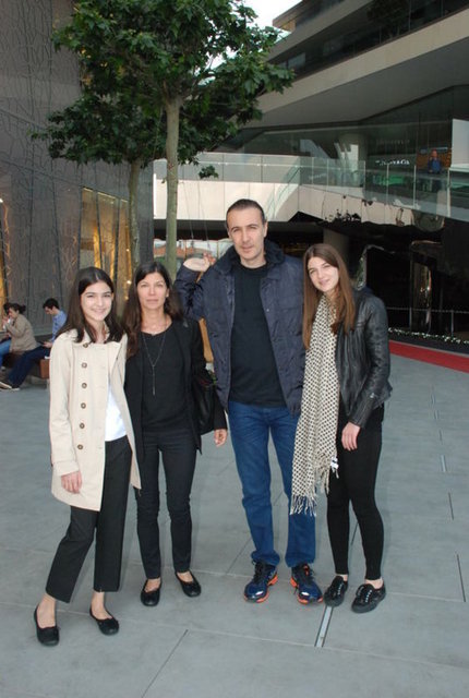 ZEYNEP - HALDUN, MERVE, MİNA ÜSTÜNEL