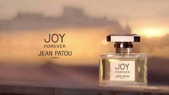 8) Joy by Jean Patou -  - 800 dolar -