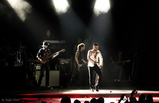 TARKAN 