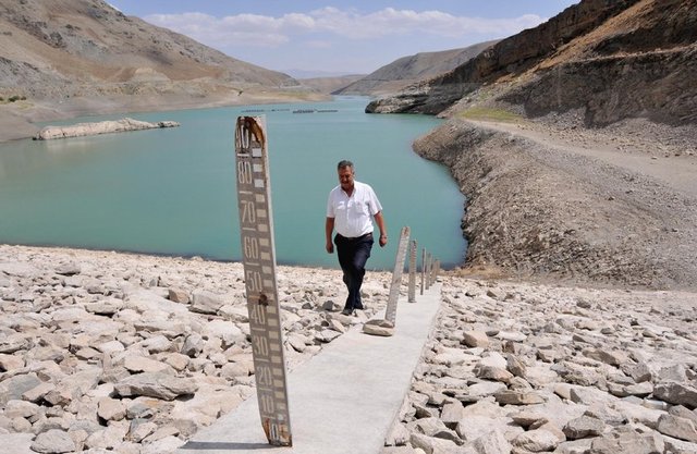İnşallah şu günlerde yağış olur ve barajımızın doluluk oranı artar. Alınabilecek bir tedbir yok. İşimiz Allah'a kalmış" dedi.