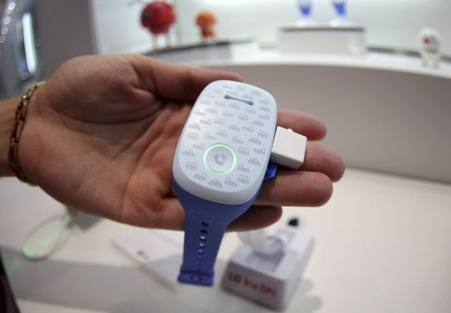 LG KizON çocuk izleme bandı