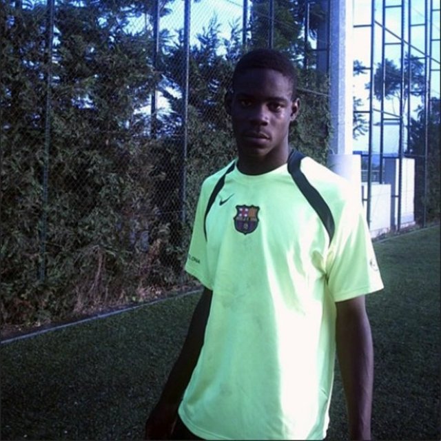 15 yaşında Barcelona seçmelerine bile katıldı, ama olmadı.