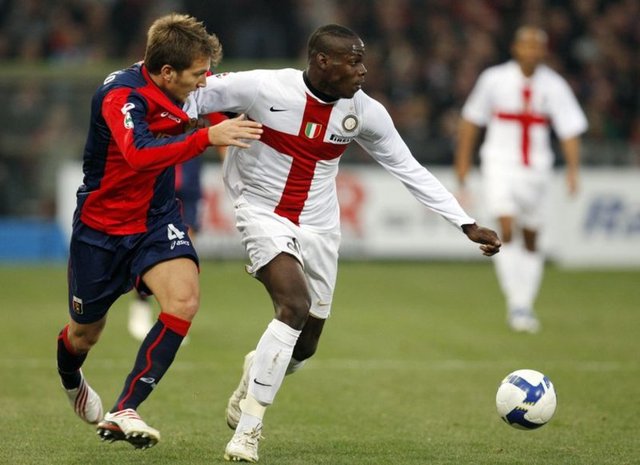 Inter'de güçlü fiziği ve bitirici son vuruşlarıyla hemen göze çarptı.