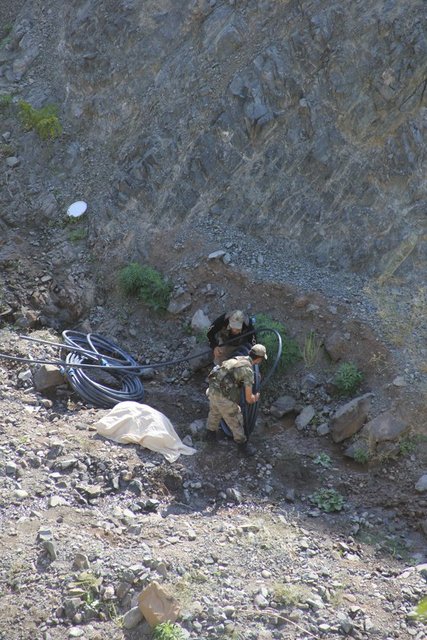 650 kilo esrar ile 17 ton esrara eş değer 67 bin kök hint kenevirinin ele geçirildiği operasyonda 2 kişi gözaltına alındı. -