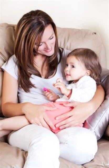 Sınırları çizin... İsteklerini yerine getirirken sınırlamalar yapın ve çerçeve çizin. Çocuğunuz bu çerçevenin dışına çıkmak istediğinde buna izin vermeyin, her zaman sizin limitlerinizi zorlamaya çalışacaktır.