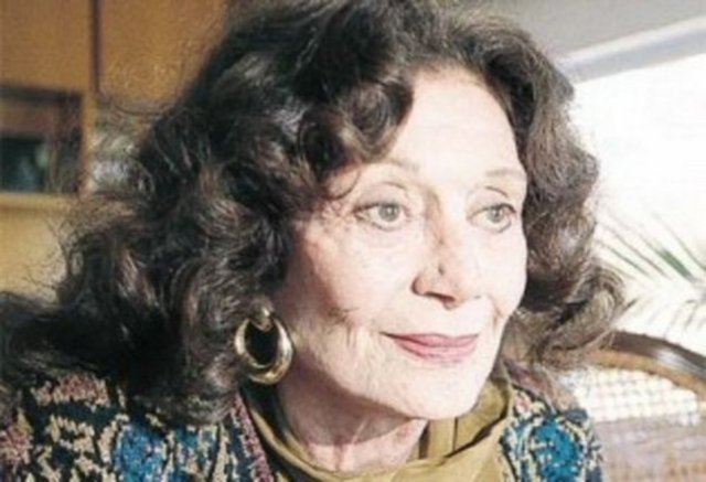 YILDIZ KENTER: AYŞE YILDIZ