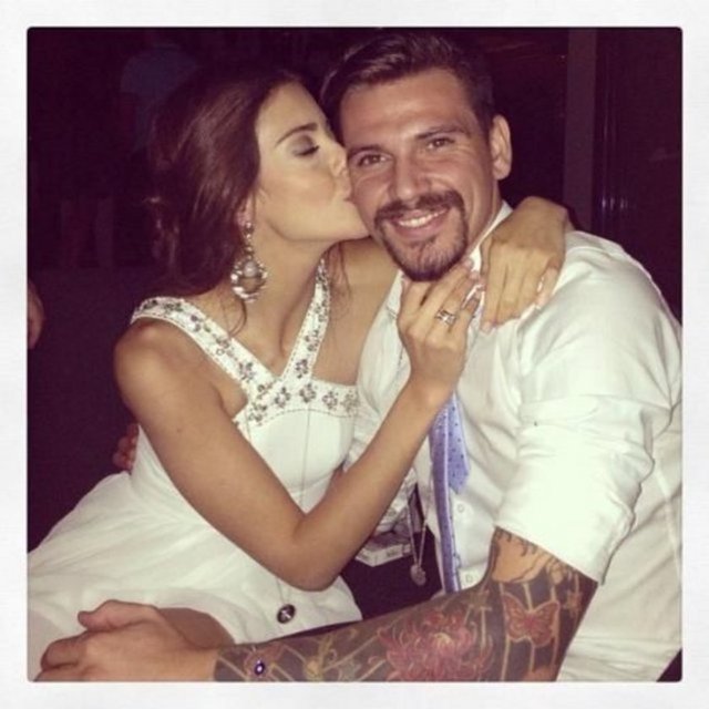 Evlilik planları yaptığı futbolcu Ersan Gülüm'le olan ayrılığı ile gündeme gelen oyuncu Tuğba Melis Türk, yaz başında Murat Han'la yeni bir aşka yelken açmıştı.