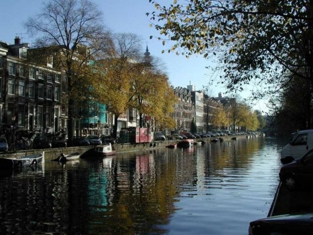 8. Hollanda
