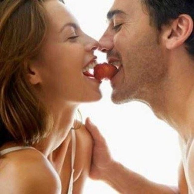 Araştırmacılar, kadının gebelik şansının azalması, psikolojik olarak rahatlamasına yol açtığı için, kendini daha serbest hisseden kadının cinsel gücünü hissettiğini savunuyor. Ayrıca orgazm, krampları kesici bir özelliğe sahiptir.  -  - Kaynak: msn.com