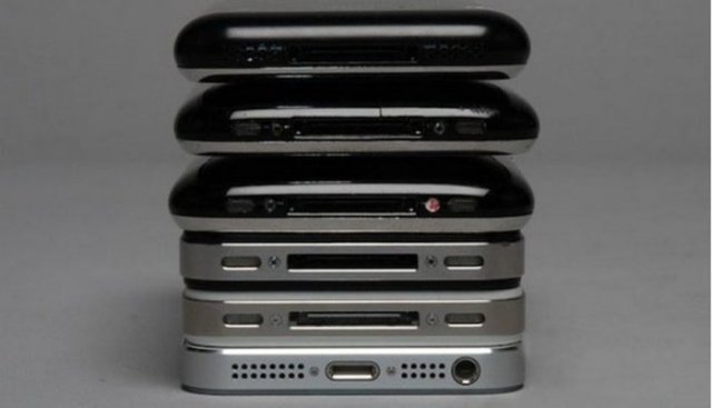 Apple'ın uzun vadede Apple SIM'i tüm akıllı cihazlarına entegre etmesi bekleniyor. ABD'de T-Mobile, AT&T ve Sprint'in anlaşmalı olan Apple SIM'in ne zaman ve hangi GSM operatörleriyle Türkiye'de kullanıma gireceği  şu an için bilinmiyor.