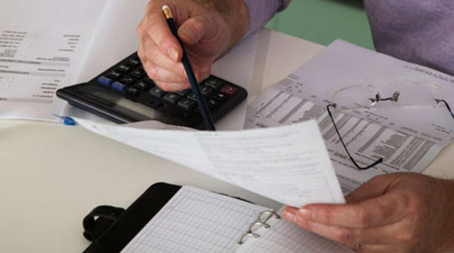 TAKSİTLER UZADIKÇA FAİZİ DE ARTIRILACAK -  - Yeniden yapılandırılan borcu taksitle ödeyenlere, enflasyon karşısında alacağın erimemesi için, taksit süresine göre faiz uygulanacak.