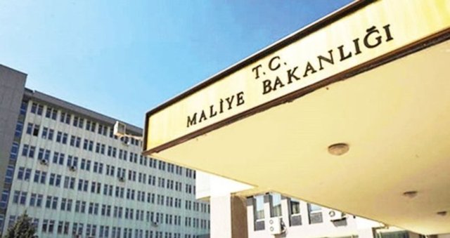 Vergi borçları ve Maliye Bakanlığı aracılığıyla tahsil edilen diğer kamu alacakları ile prim borçlarında 30 Nisan 2014 tarihi esas alınacak. Bu tarih itibarıyla kesinleştiği halde ödenmemiş borçlar yapılandırılacak.