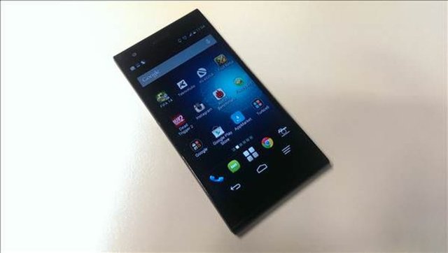 Telefon 1280x720 piksel çözünürlüğe sahip.