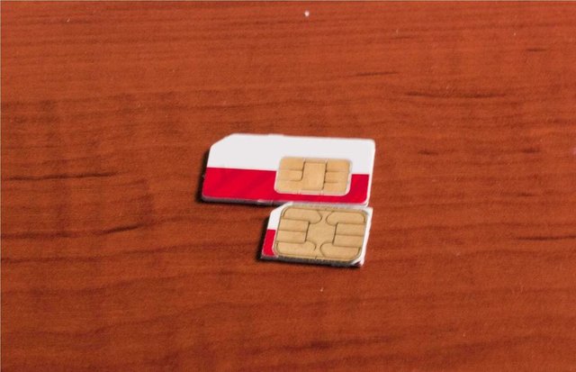 Türk Telekom / Avea yetkilileri ise 4.5G'den faydalanabilmek için mevcut SIM kartların değiştirilmesi gerektiğini belirtiyor. -  -  -