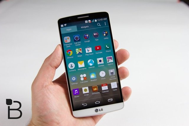 LG G3: - Android işletim sistemiyle gelen LG G3, 2.5 GHz Quad Core işlemciye ve 5.5 inç ekrana sahip.