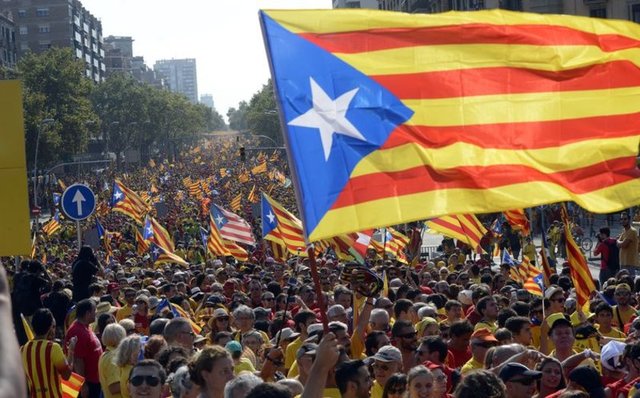 Başbakan Mariano Rajoy ise bugün de birlik içerikli mesajlar verdi.