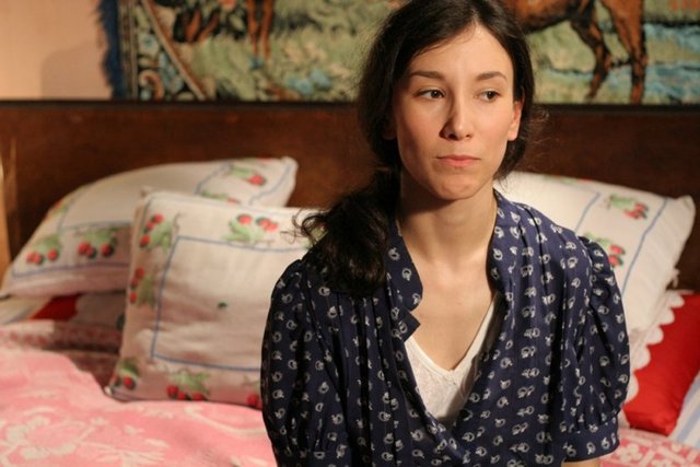 Eve Dönüş (2006) -  - Filmin başrollerinde ise Mehmet Ali Alabora, Altan Erkekli ve Sibel Kekilli ve Savaş Dinçel gibi isimler bulunuyor.